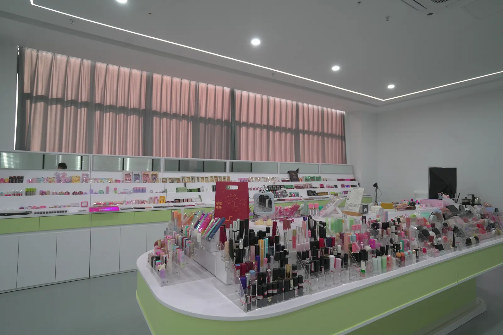ARIS Cosmetics showroom for product collections